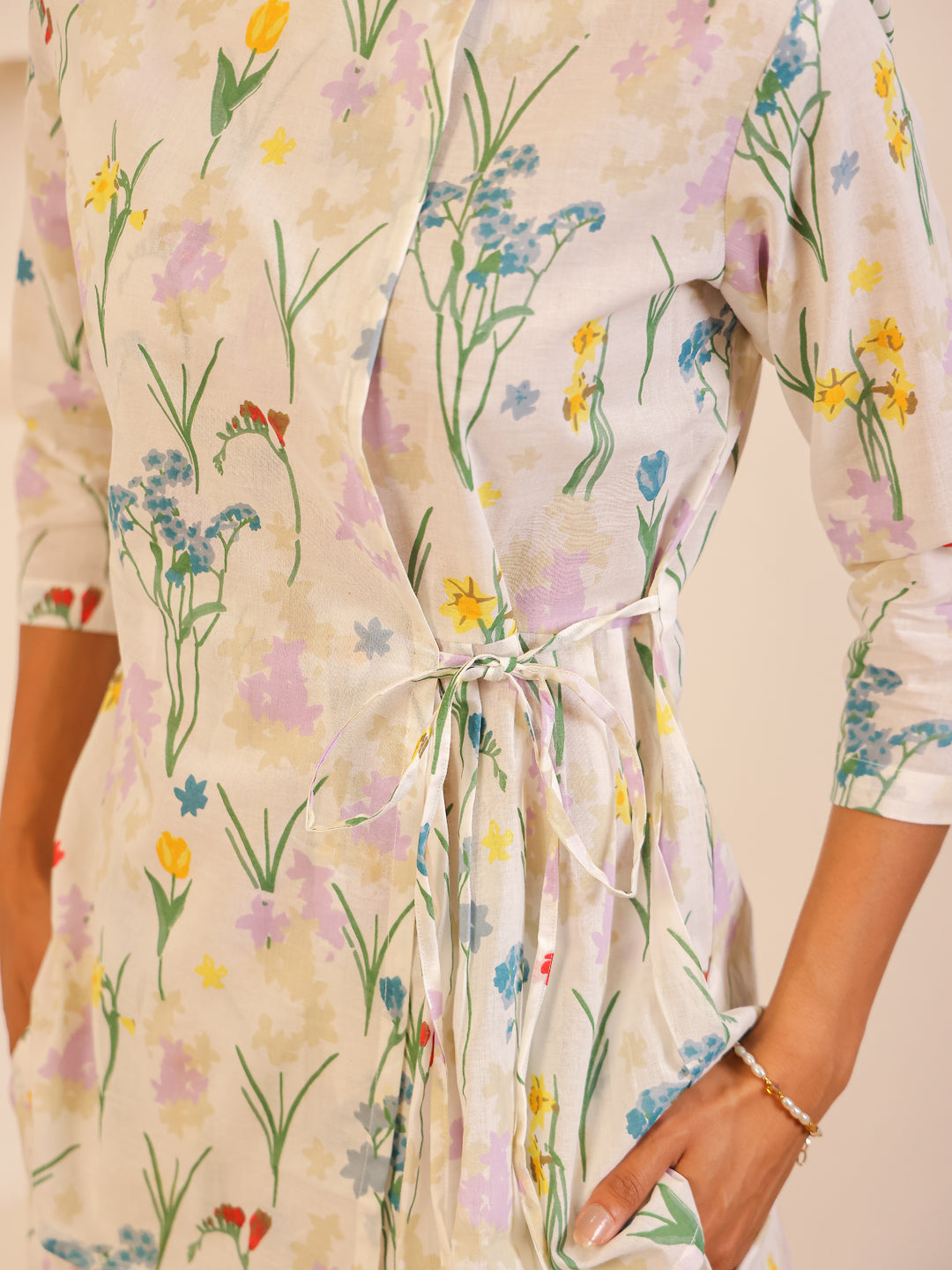 White Round Neck Pure Cotton Printed Co-ords Set for Women - SanskrutiHomes