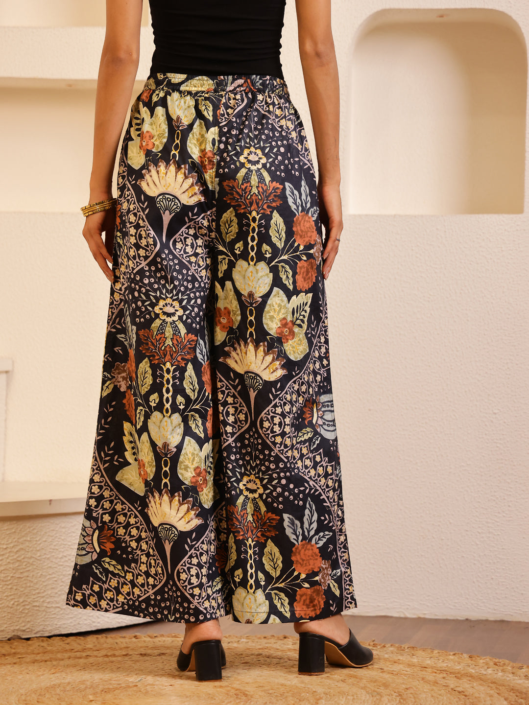 Black Color Cotton Printed pant for women
