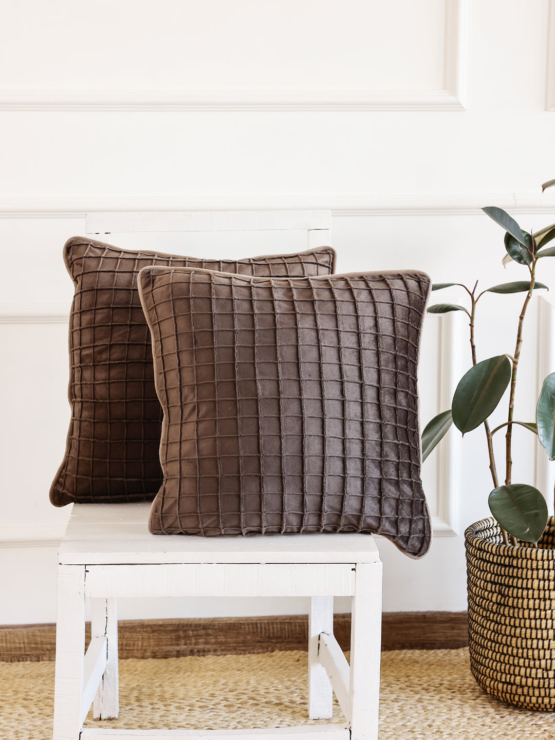 Brown Color Box Pattern Cushion Cover