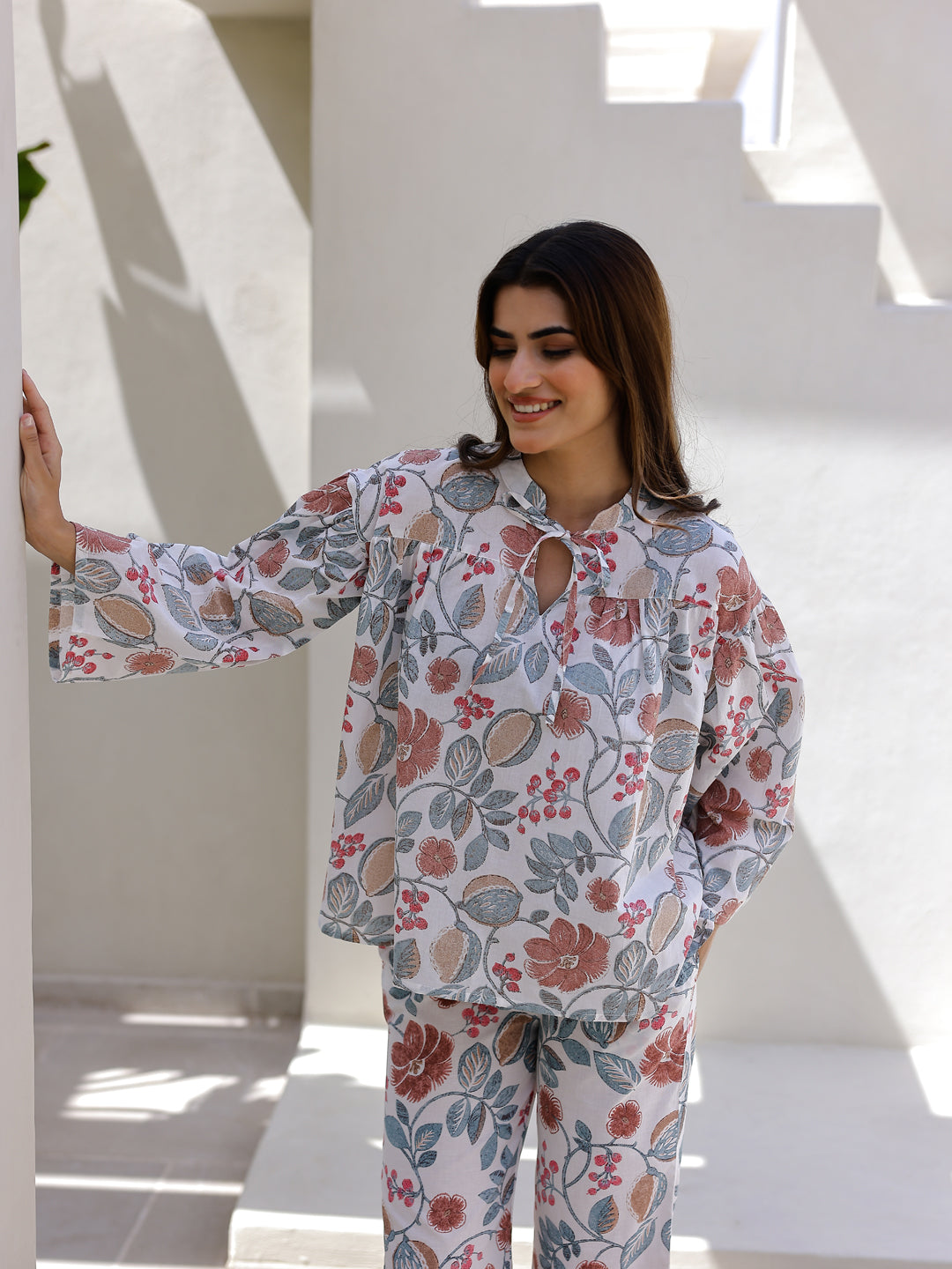 Women Flower Printed Full Sleeves Night Suit - SanskrutiHomes