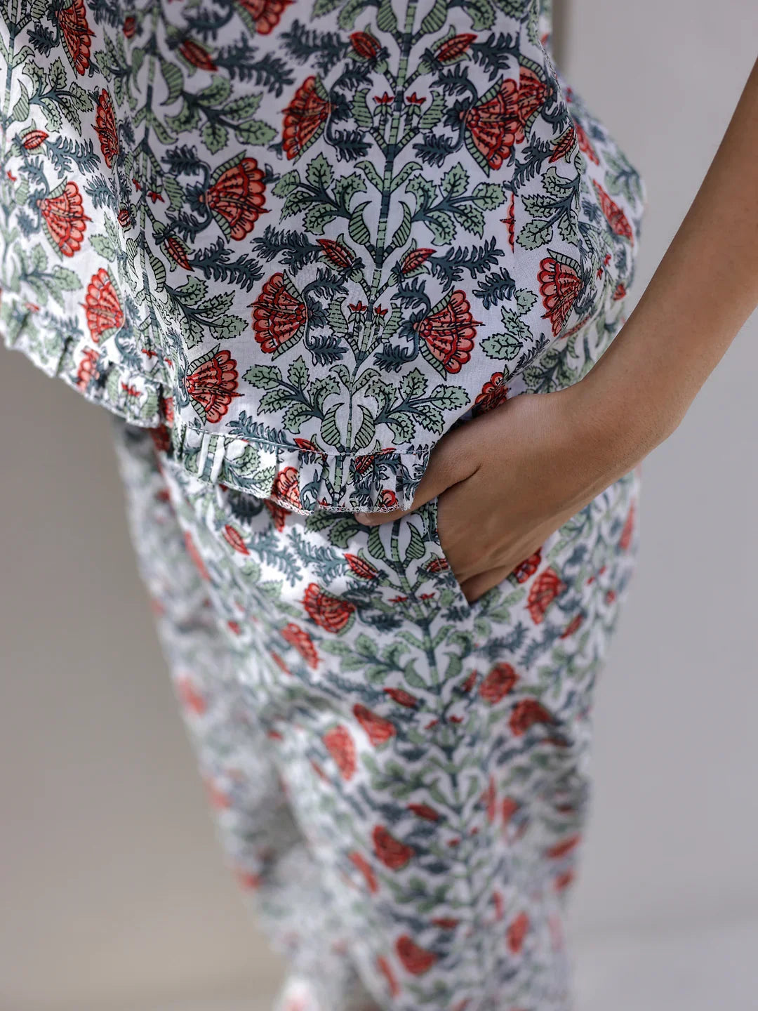 Floral Printed Pure Cotton Night Suit for Women - SanskrutiHomes