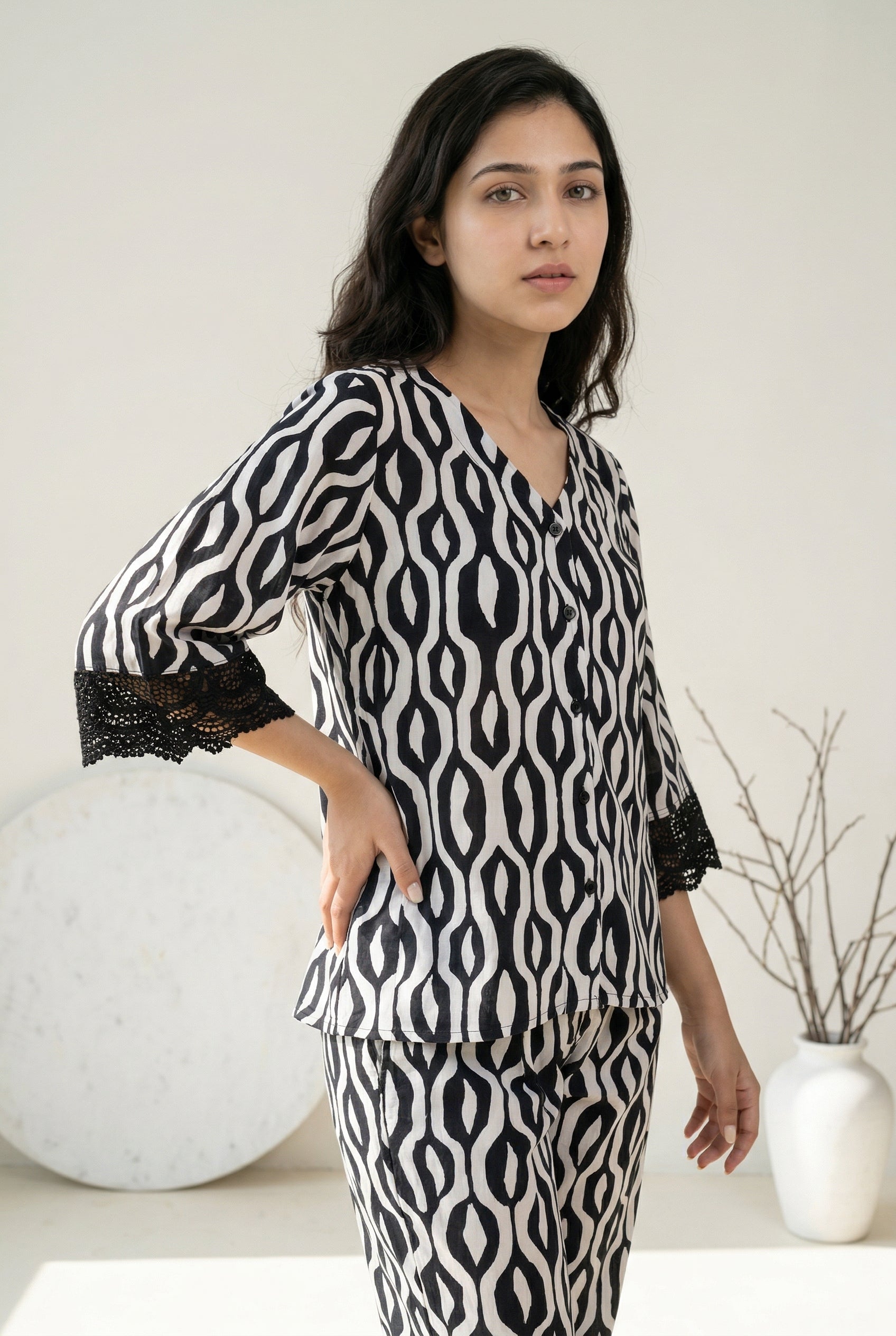 Black V-Neck Geometric Print Cotton Night Suit Fr Women