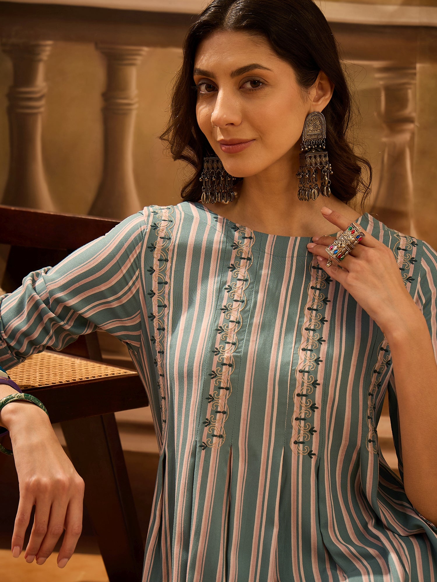 Green Viscose Rayon Round Neck Kurta Set For Women