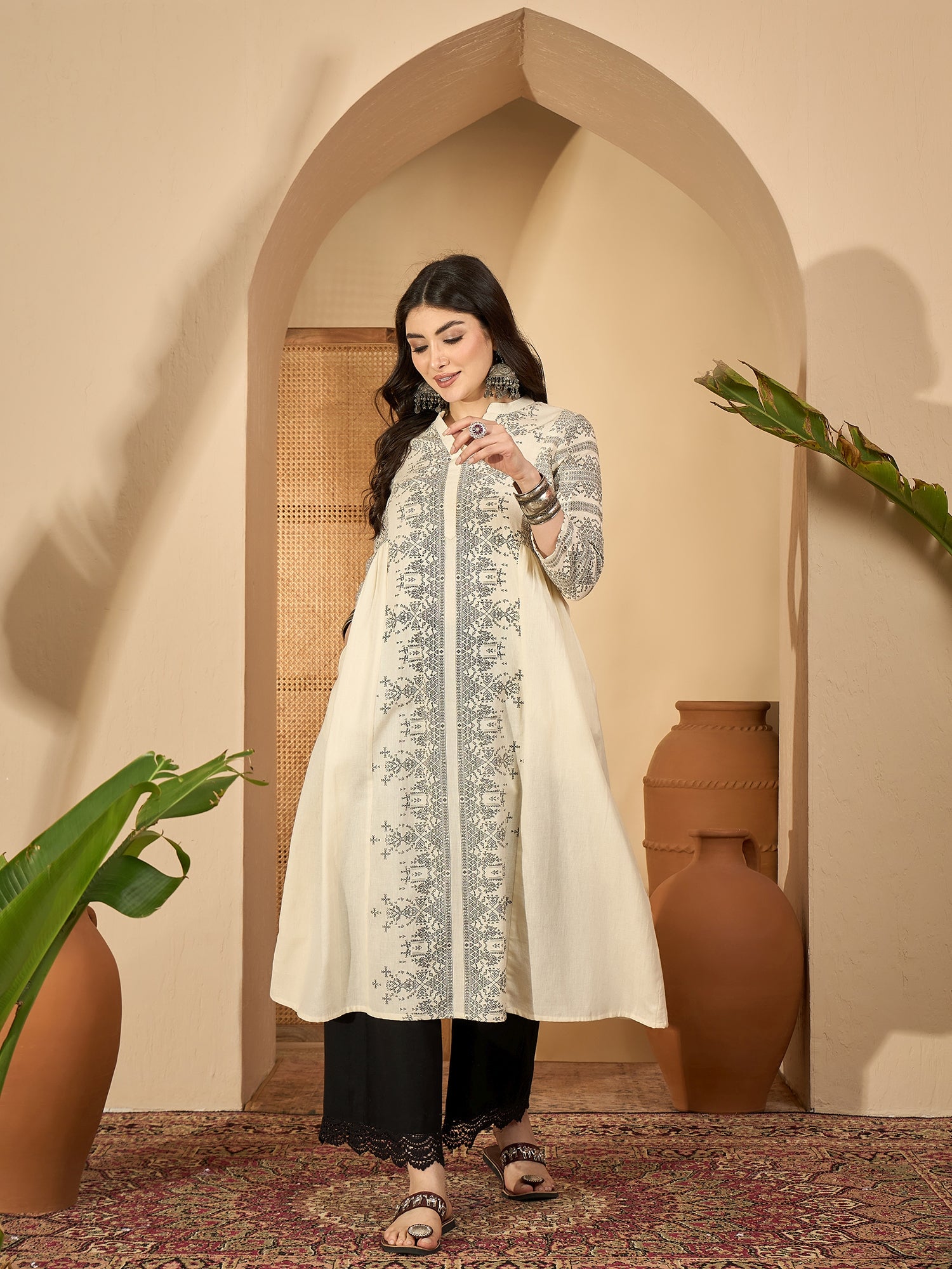 Off White Printed Mandarin Collar Pure Cotton Kurta Set For Women