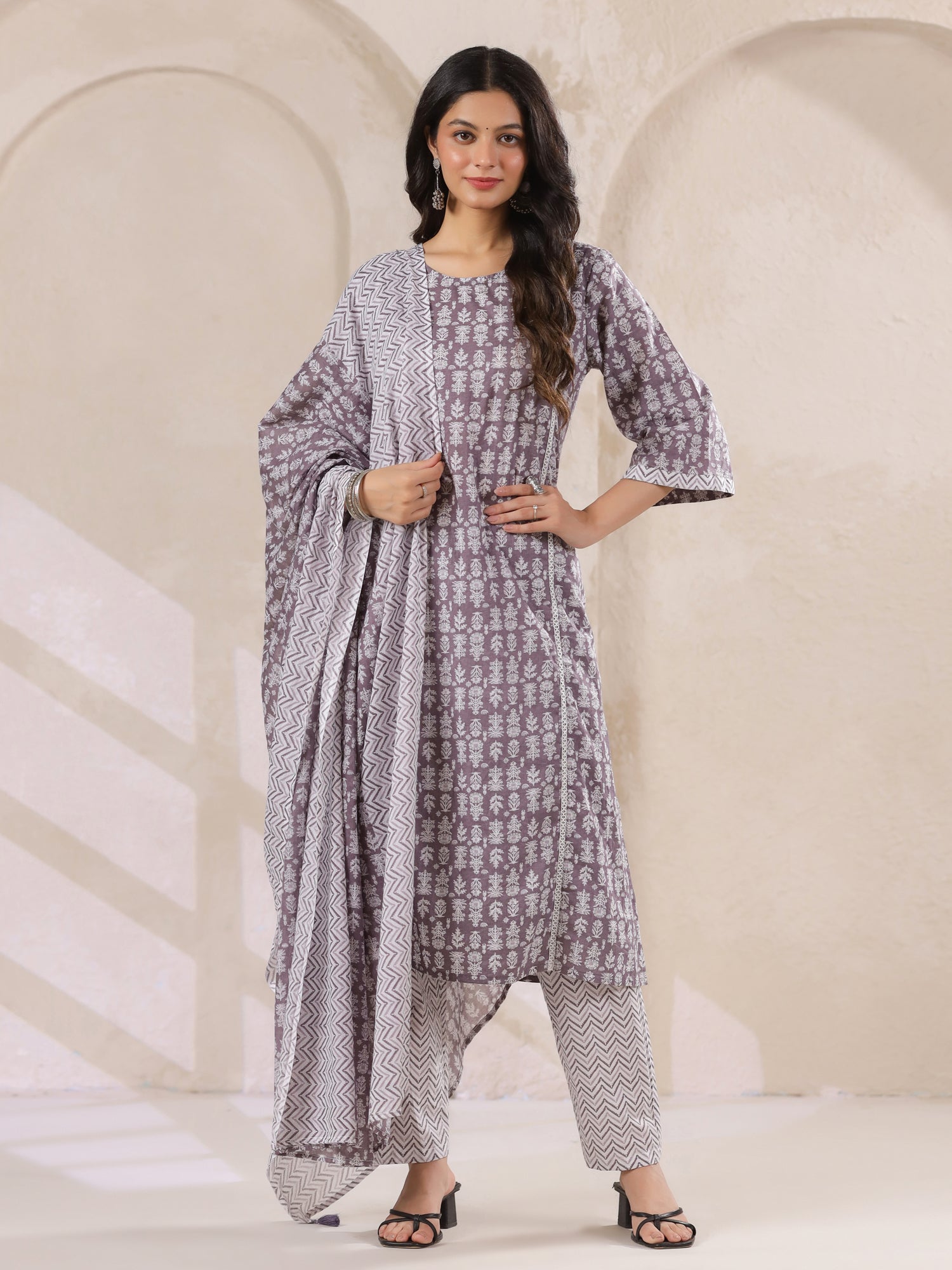 Grey Flower Printed Round Neck Cotton Kurta Set With Dupatta