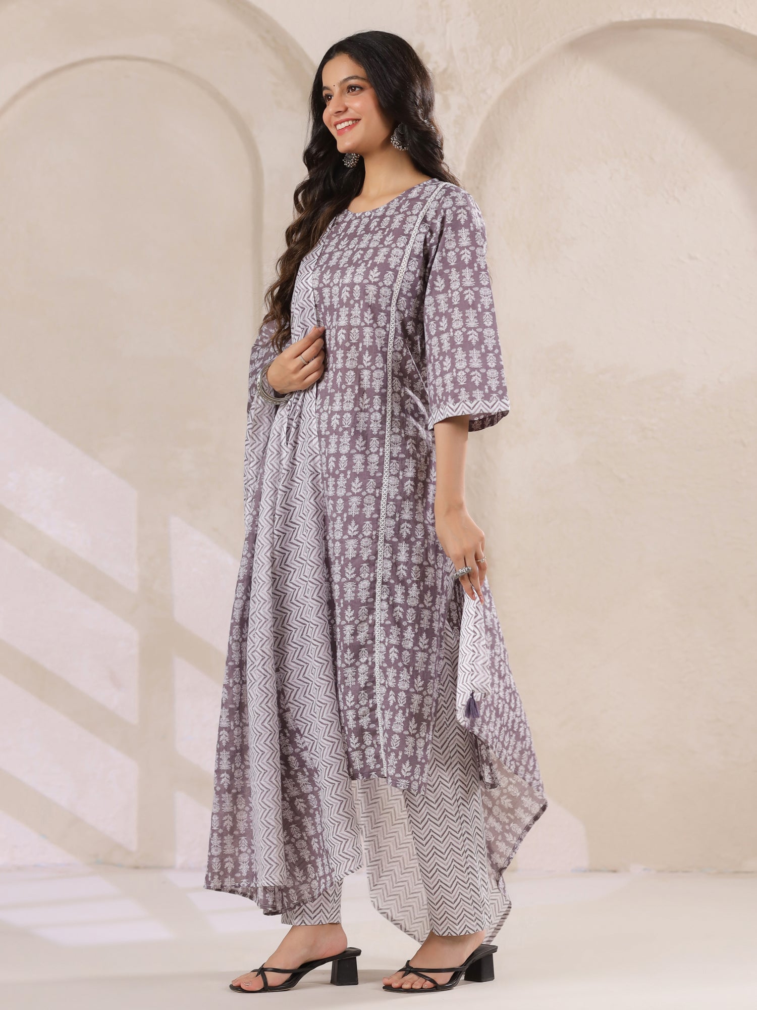 Grey Flower Printed Round Neck Cotton Kurta Set With Dupatta - SanskrutiHomes