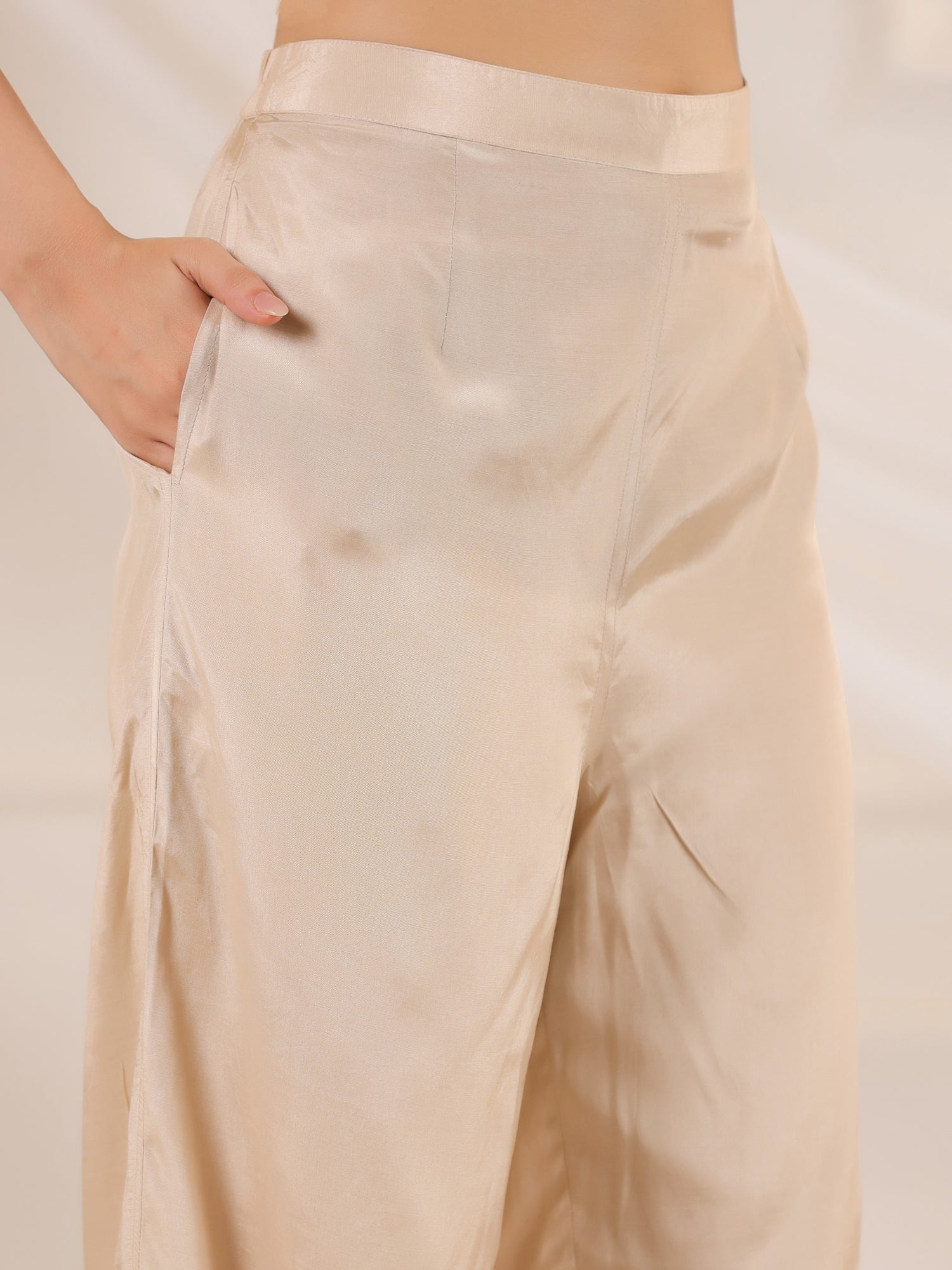 Cream V-Neck Floral Printed Tissue Kurta Set With Dupatta