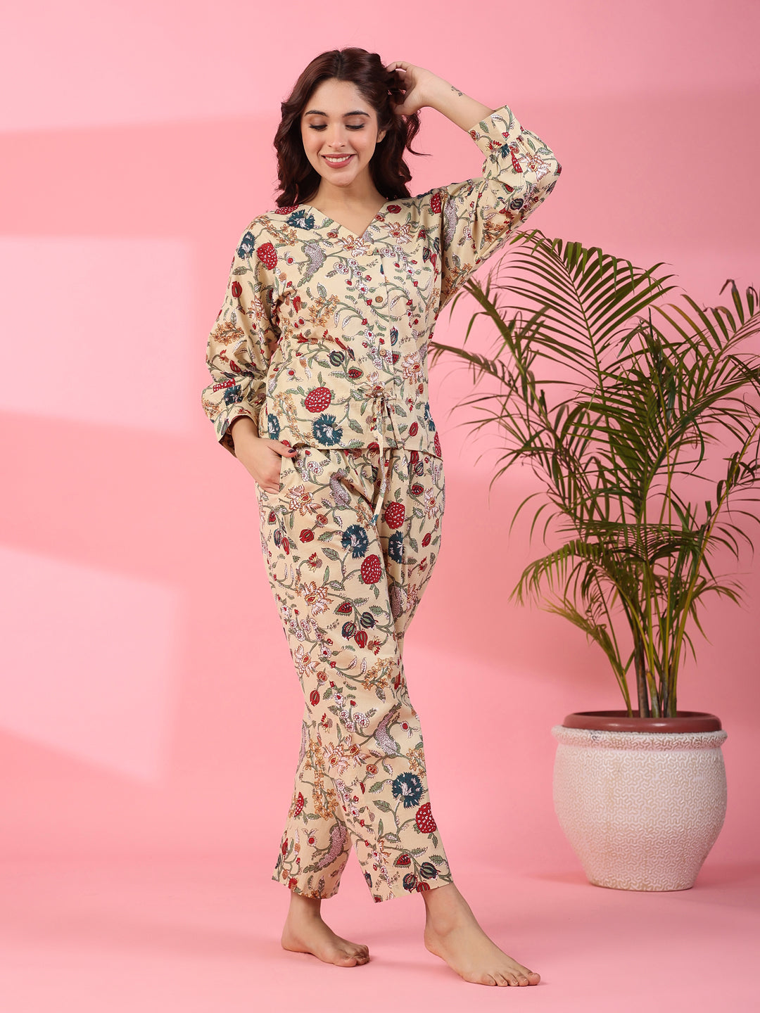 Jacobean Cotton Night Suit