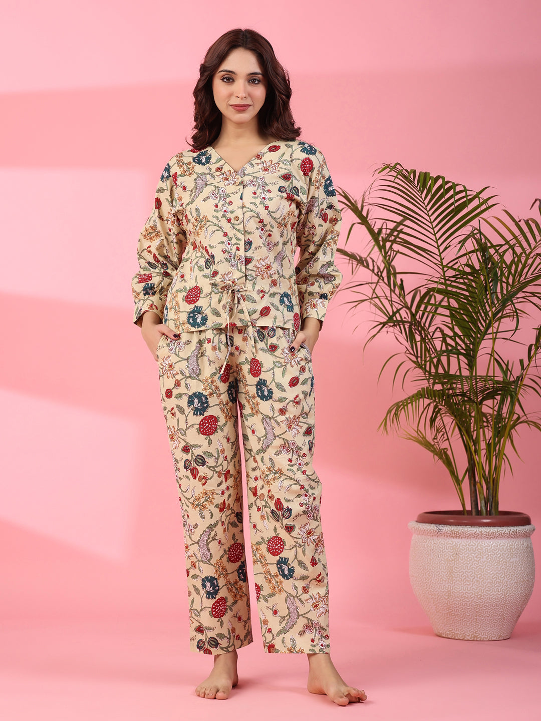 Jacobean Cotton Night Suit