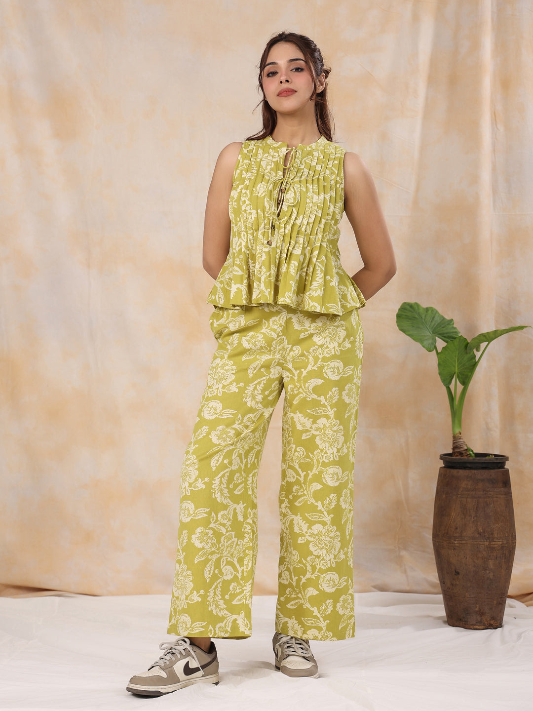 Green sleeveless co-ord set - SanskrutiHomes