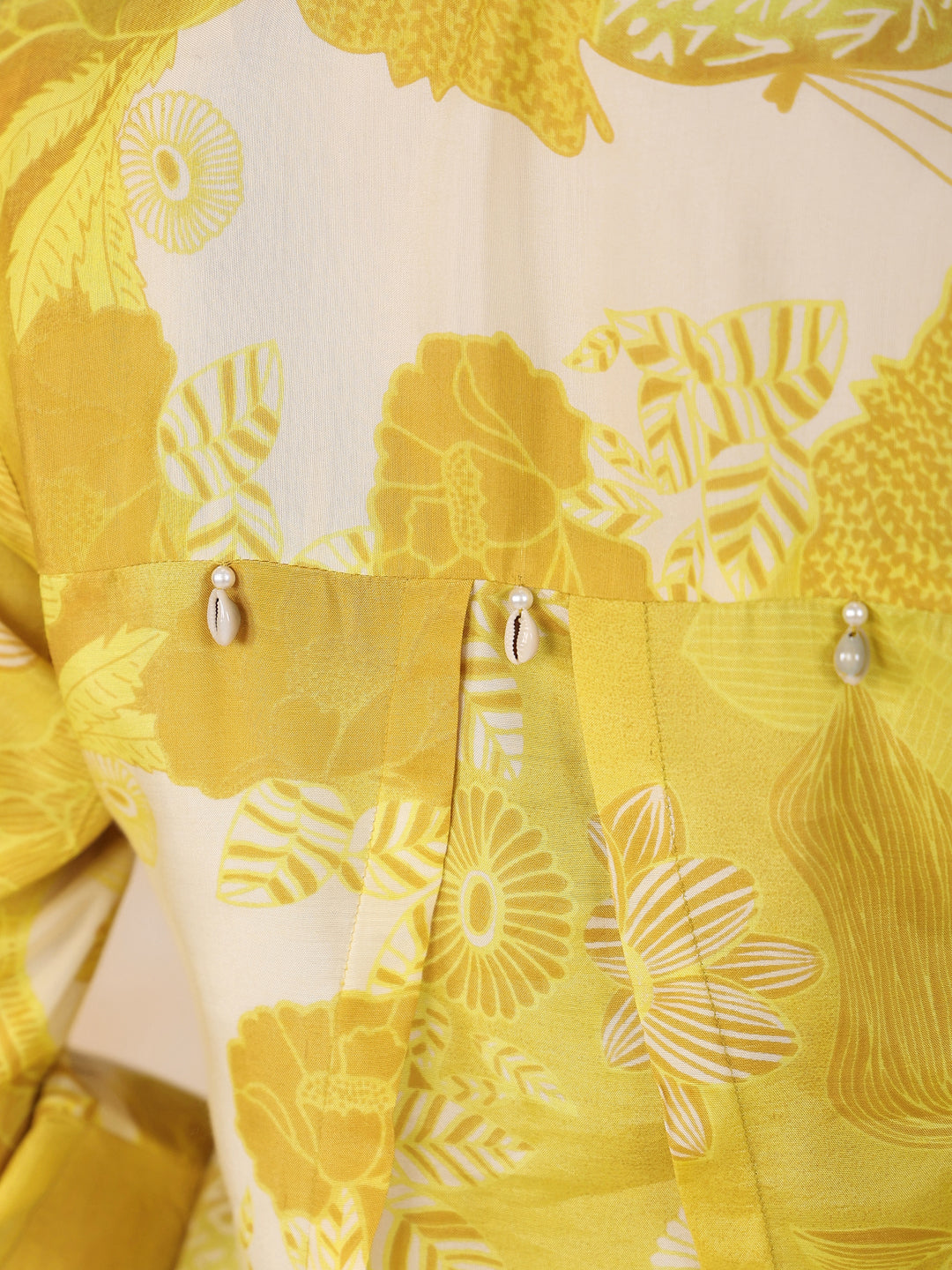 Women' s Floral Printed Silk Blend Straight Kurta with Trousers