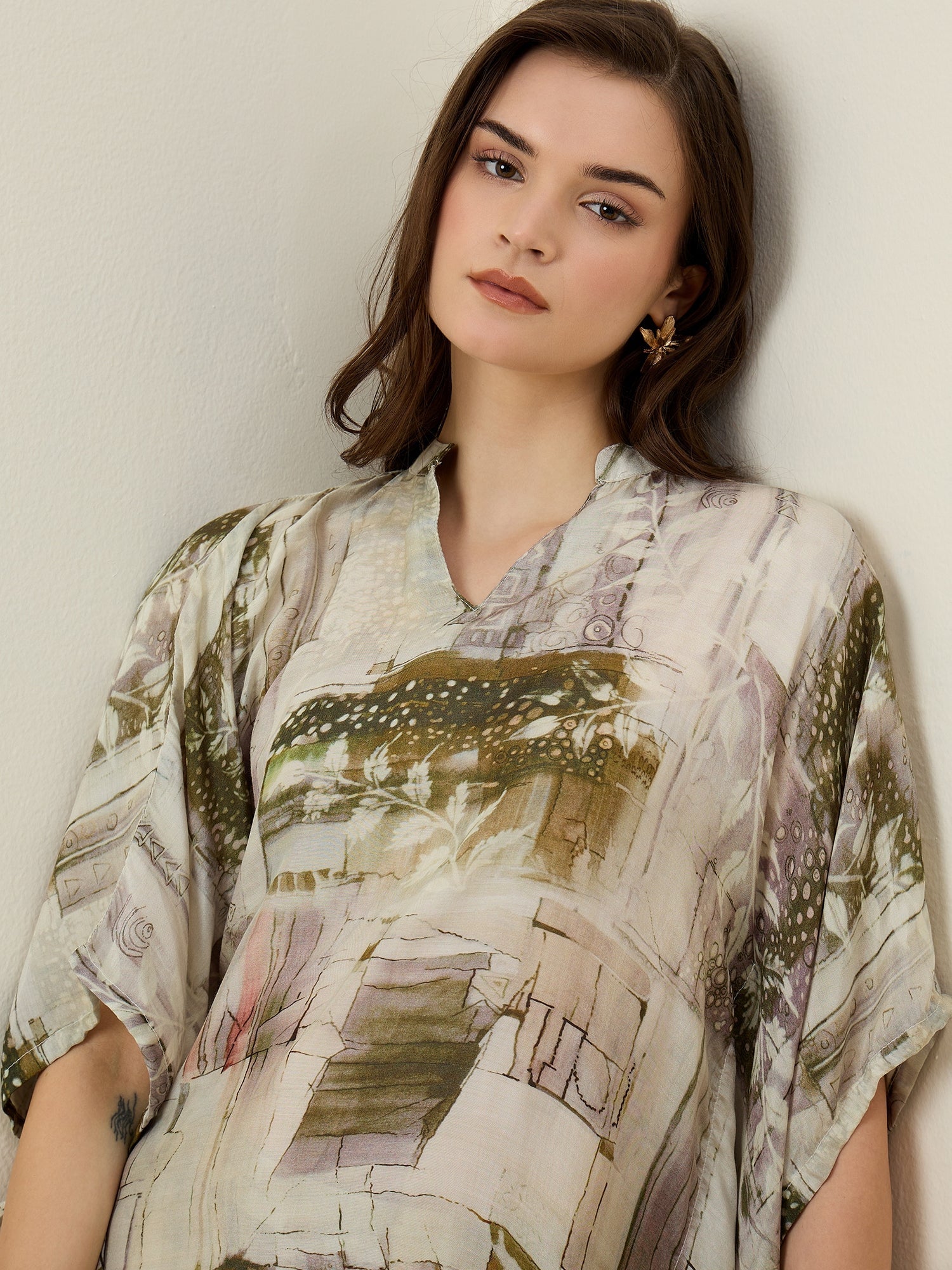 Cream V-Neck Viscose Rayon Printed Co-ords Set for Women - SanskrutiHomes