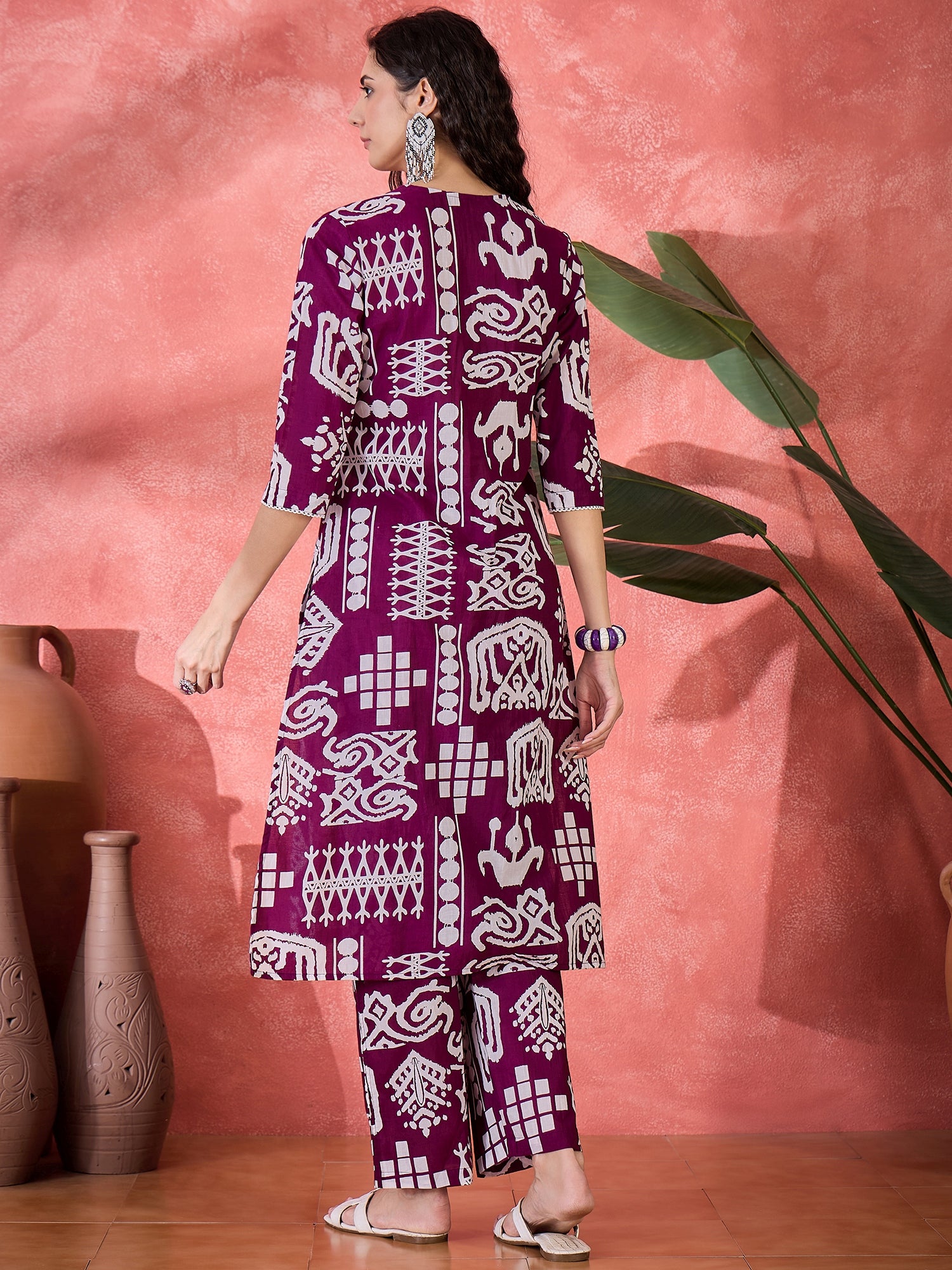 Purple Pure Cotton V-Neck Geometric Kurta Set For Women