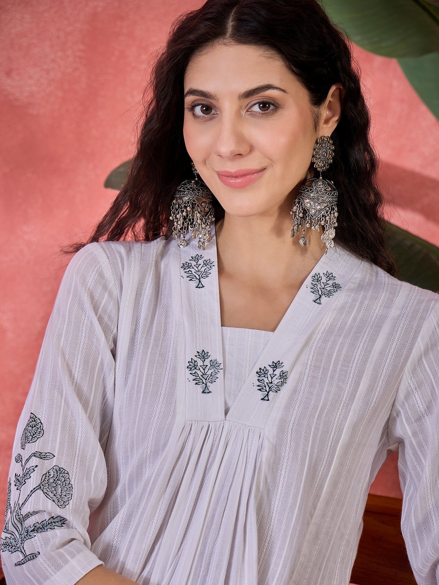 White Pure Cotton V-Neck Floral Kurta Set For Women