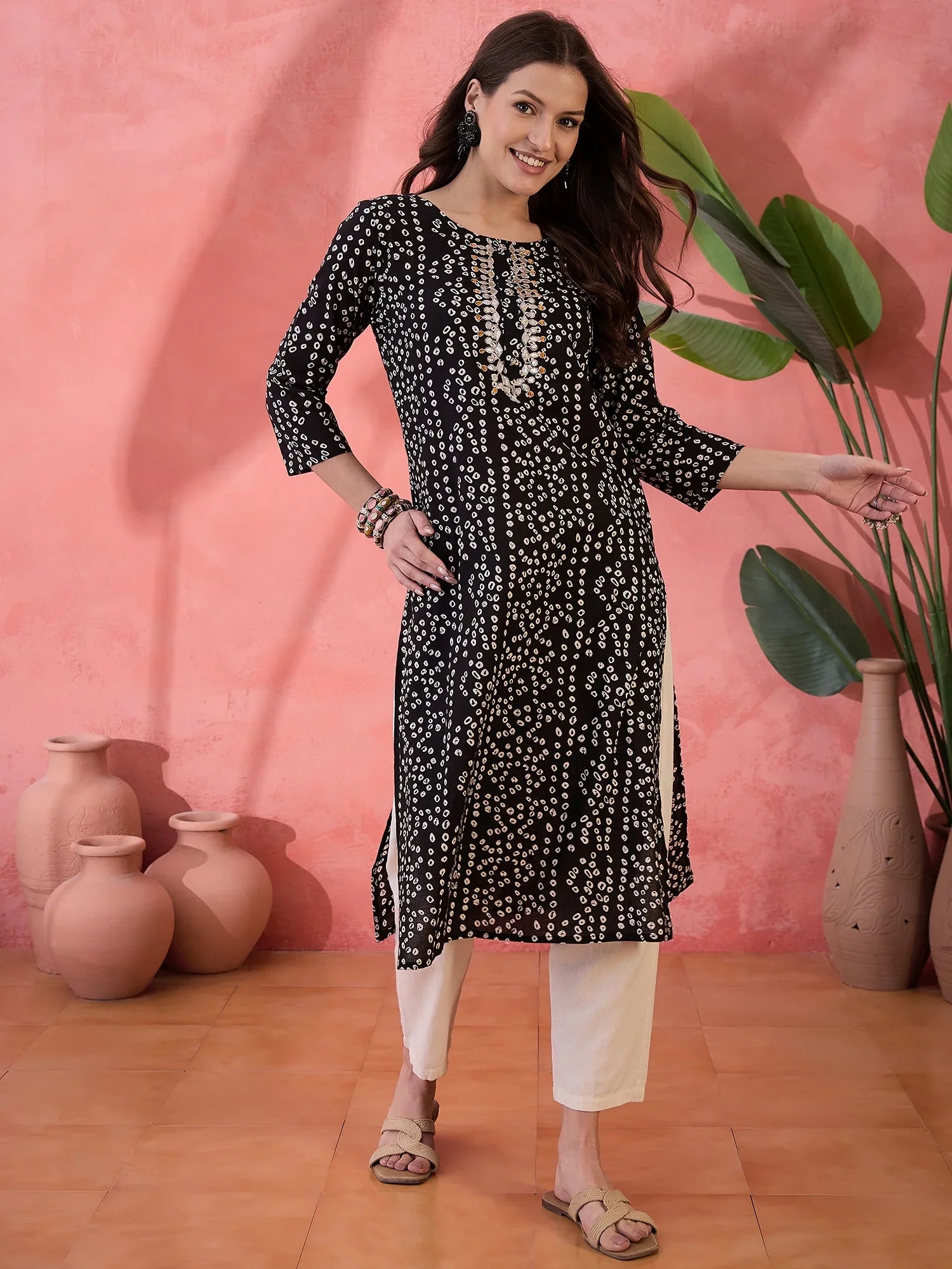 Black Printed Round Neck Cotton Kurta - SanskrutiHomes