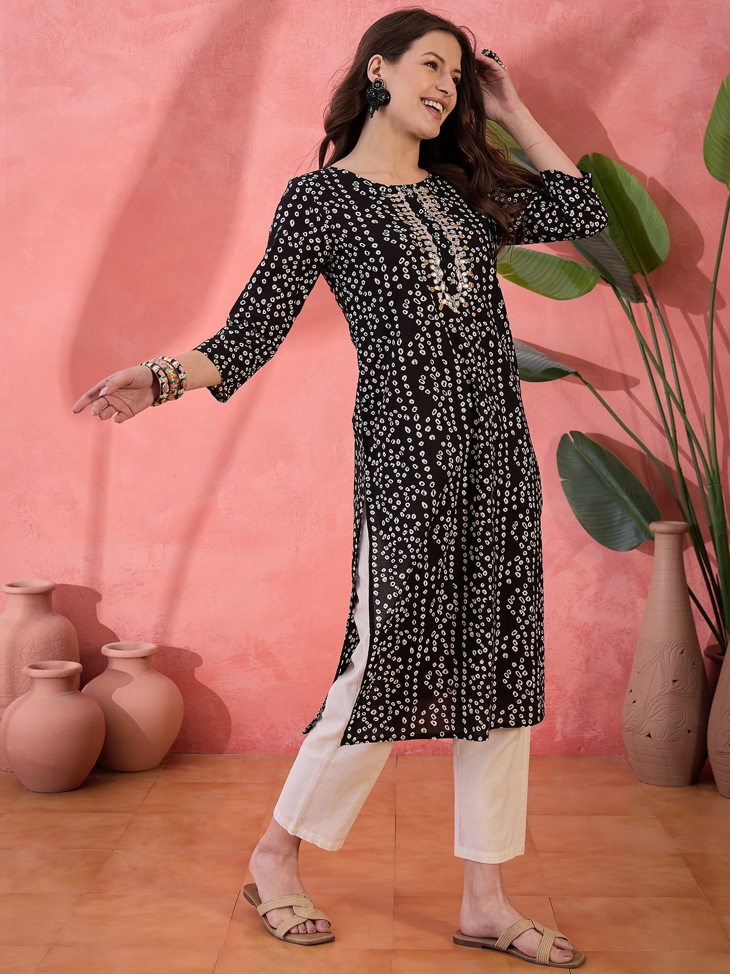 Black Printed Round Neck Cotton Kurta - SanskrutiHomes