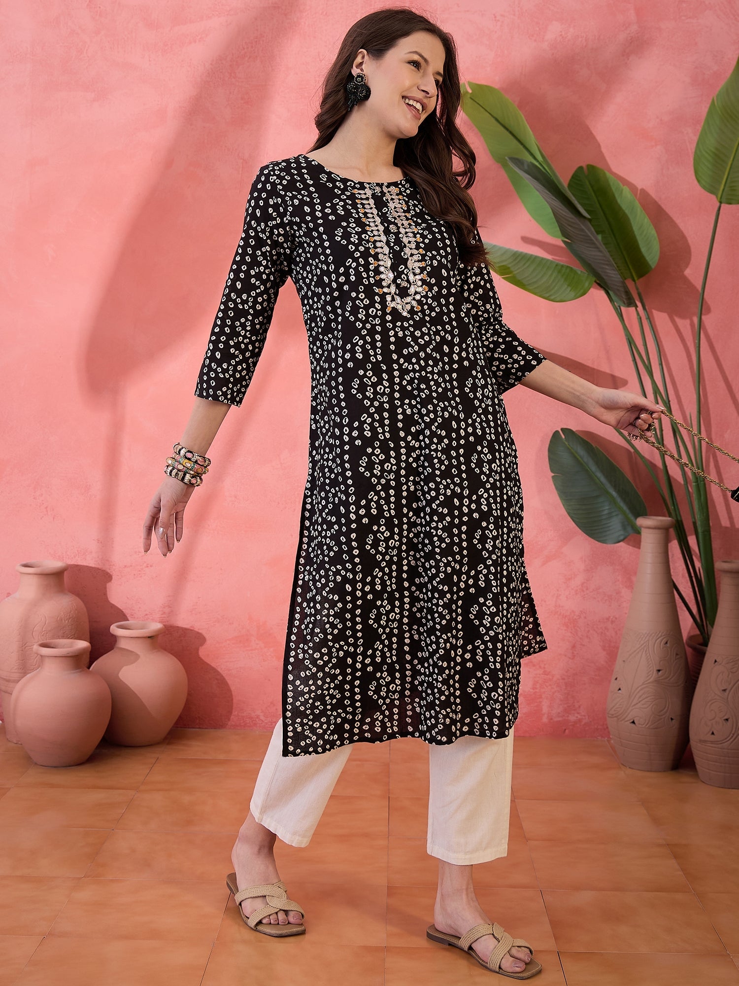 Black Printed Round Neck Cotton Kurta - SanskrutiHomes