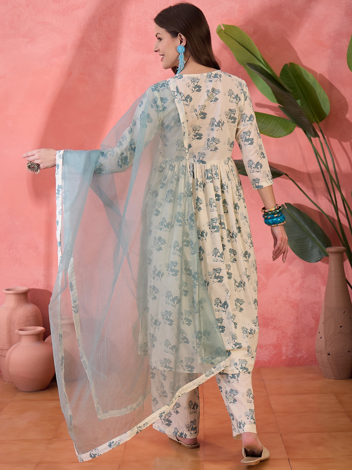 Off White Floral Printed Kurta Set for Women - SanskrutiHomes