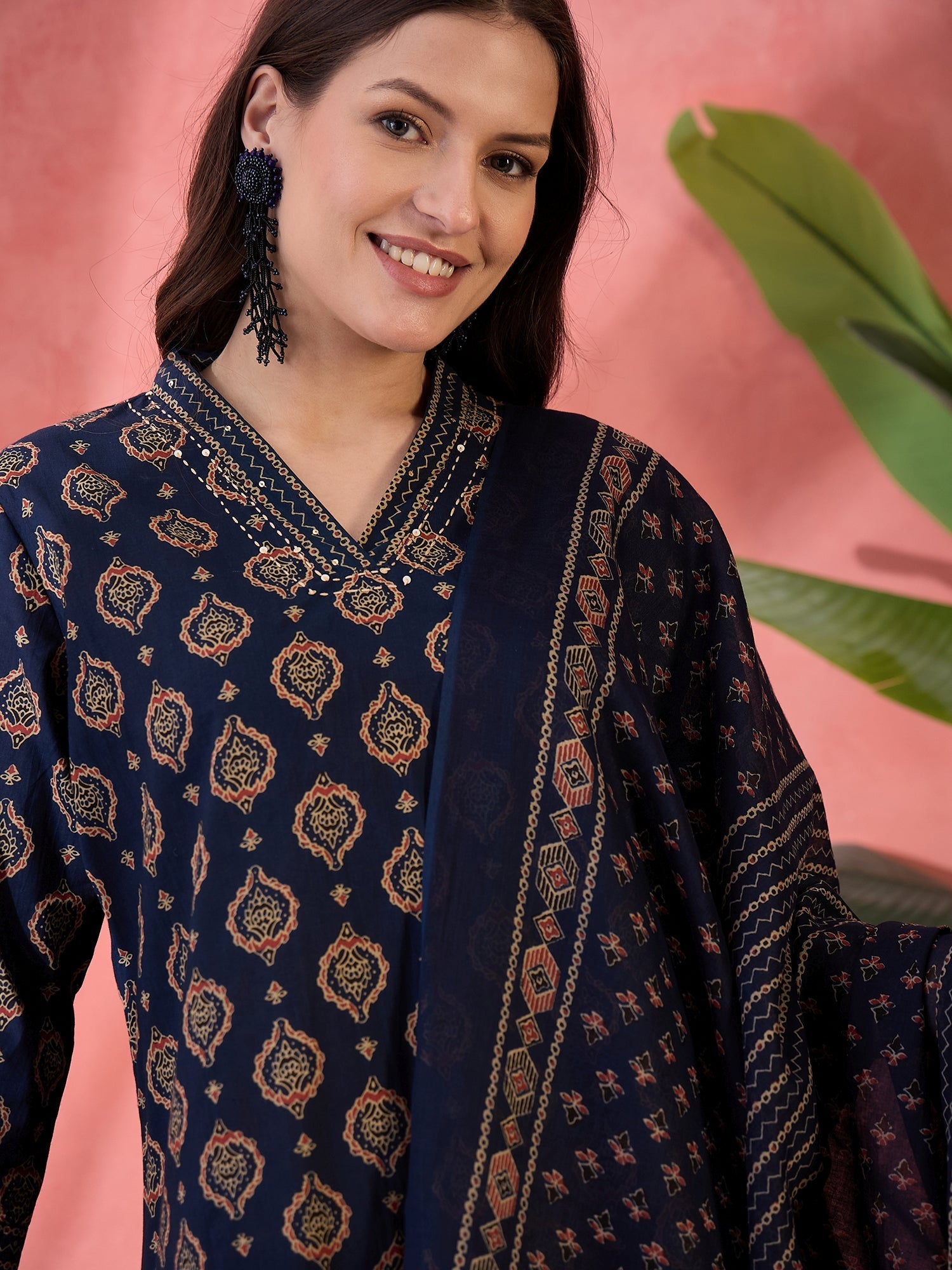 Navy Blue ethnic motifs Printed Cotton Kurta Set for Women - SanskrutiHomes