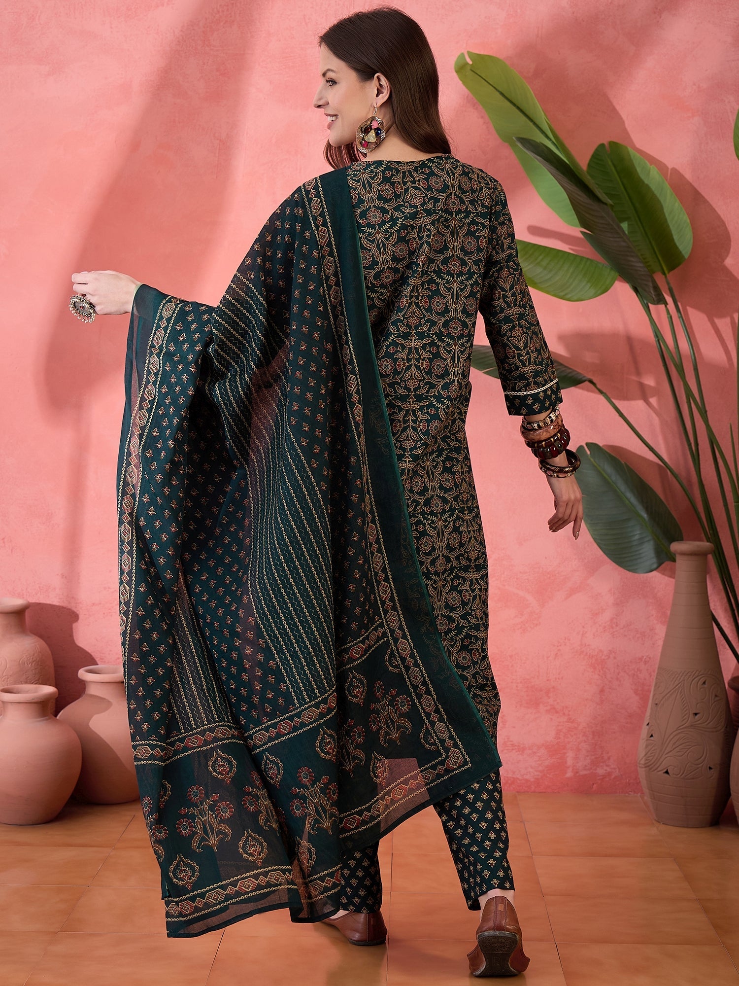 Green Floral Printed Kurta Set for Women - SanskrutiHomes