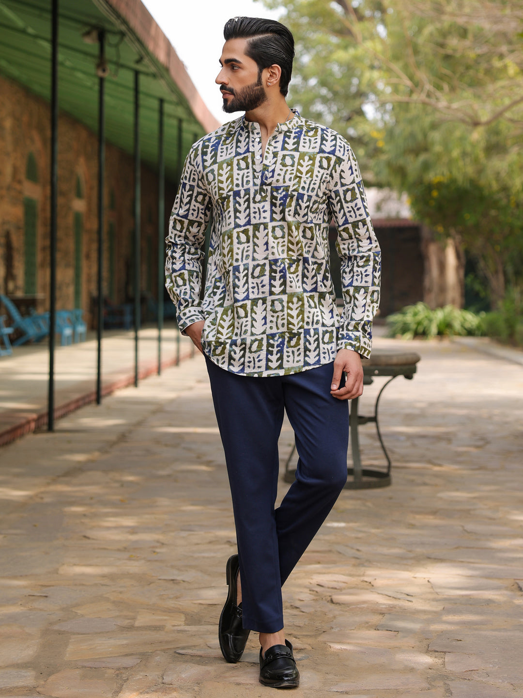 Men's Ethnic Motifs Pure Cotton Navy Blue Printed Kurta - SanskrutiHomes