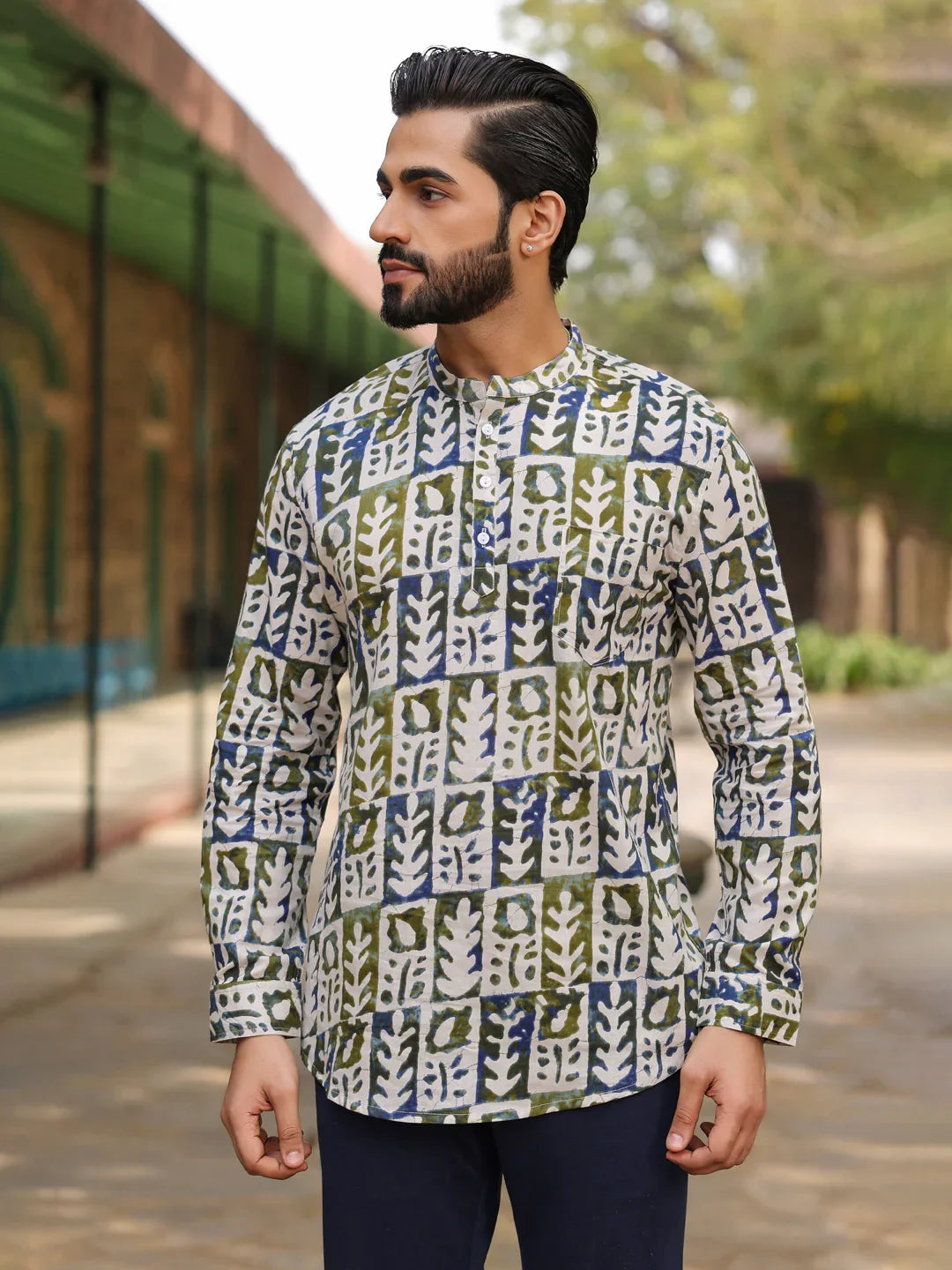Men's Ethnic Motifs Pure Cotton Navy Blue Printed Kurta - SanskrutiHomes