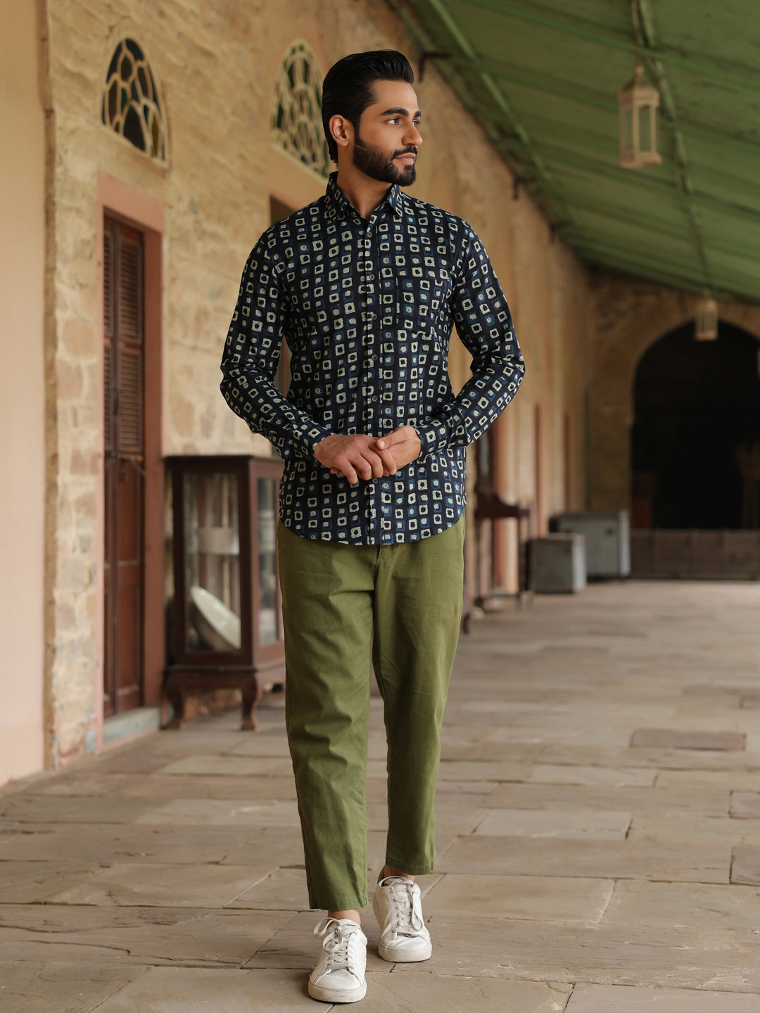 Men's Geometric Print Pure Cotton Navy Blue Casual Shirt - SanskrutiHomes