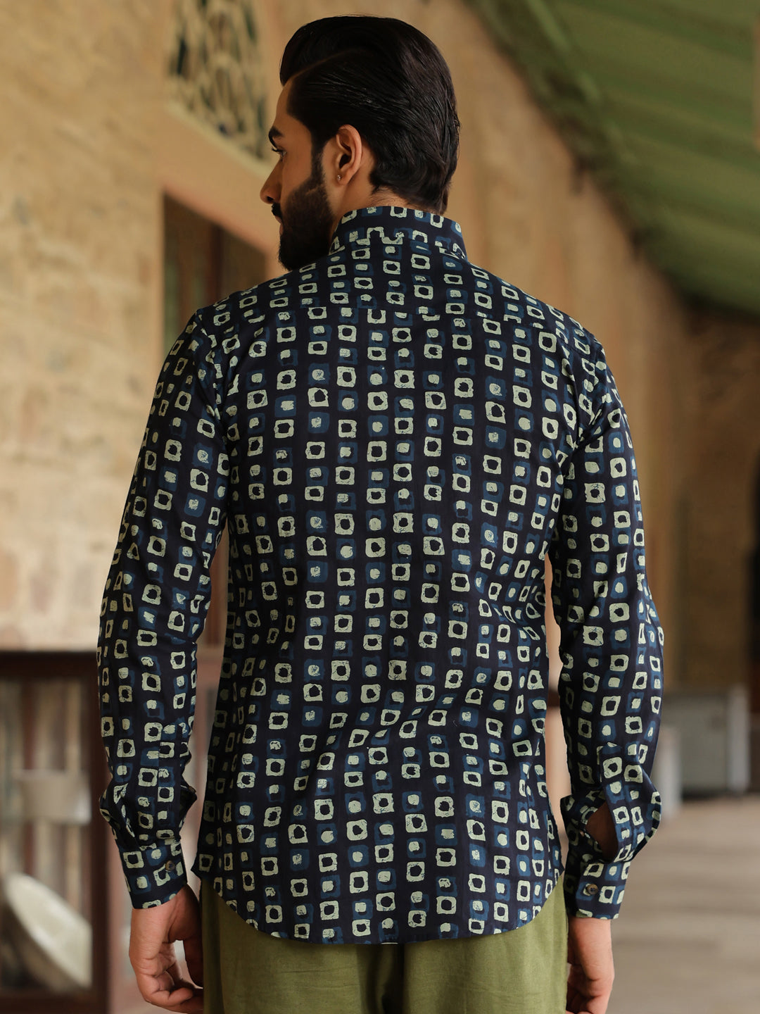 Men's Geometric Print Pure Cotton Navy Blue Casual Shirt - SanskrutiHomes