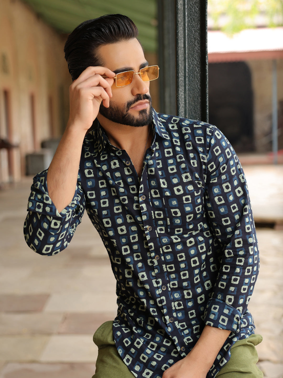 Men's Geometric Print Pure Cotton Navy Blue Casual Shirt - SanskrutiHomes