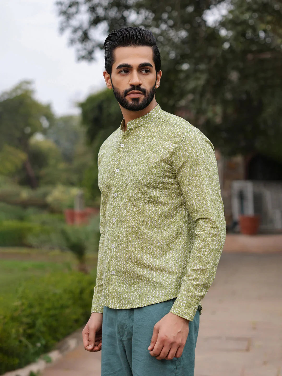 Men's Pure Cotton Green Casual Shirt - SanskrutiHomes
