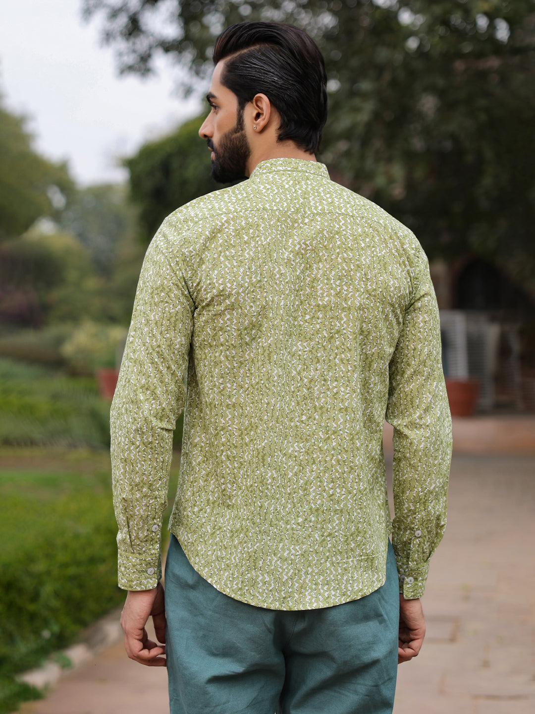 Men's Pure Cotton Green Casual Shirt - SanskrutiHomes