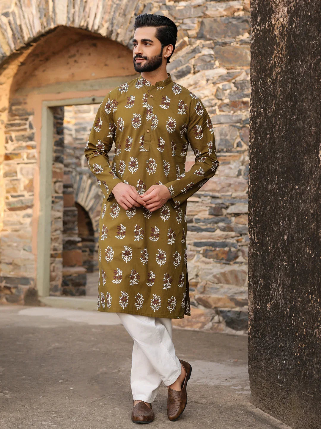 Men's Ethnic Motifs Pure Cotton Olive Printed Kurta - SanskrutiHomes