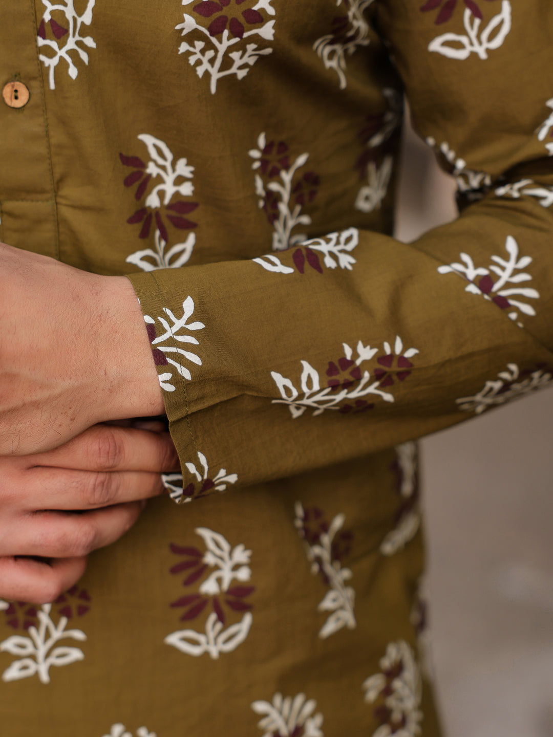 Men's Ethnic Motifs Pure Cotton Olive Printed Kurta