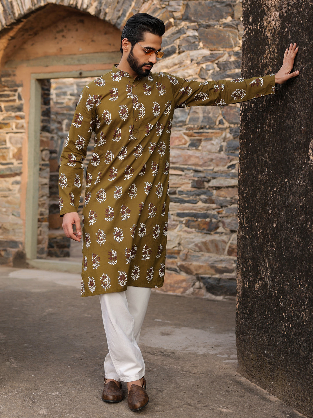 Men's Ethnic Motifs Pure Cotton Olive Printed Kurta