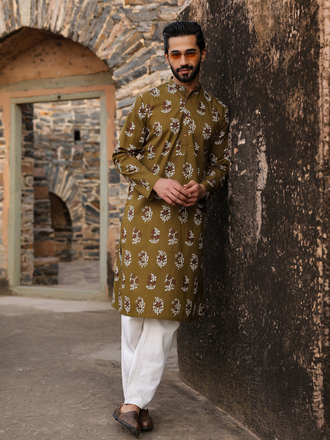 Men's Ethnic Motifs Pure Cotton Olive Printed Kurta