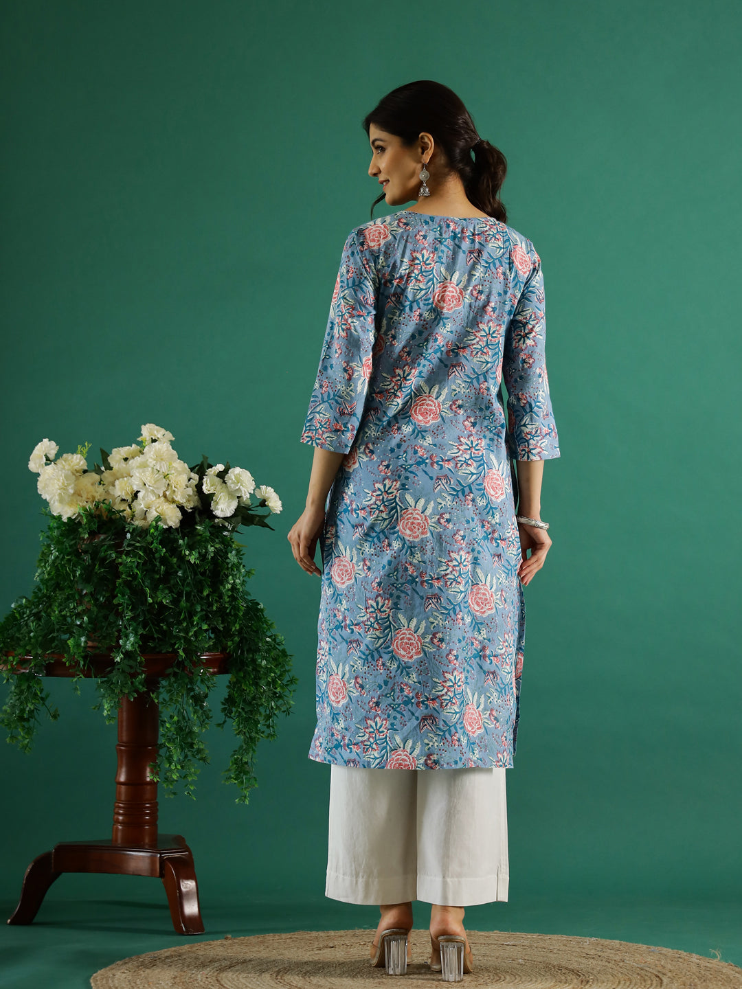 Blue Flower Printed Round Neck Cotton Kurta