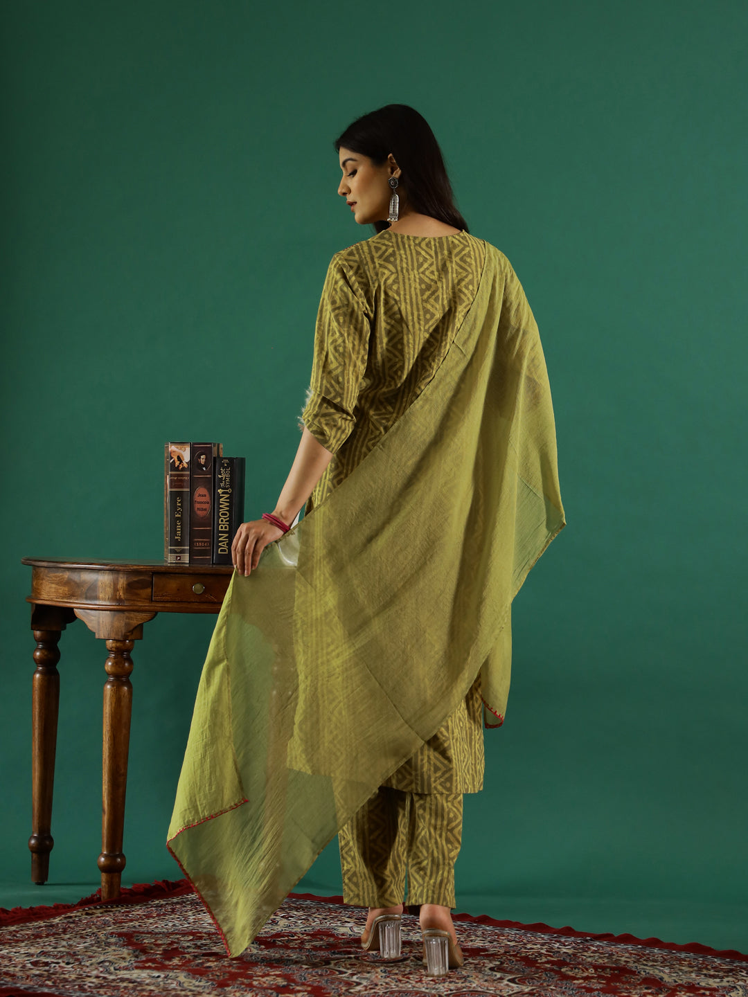 Green Geometric Printed V-Neck Kurta Set For Women