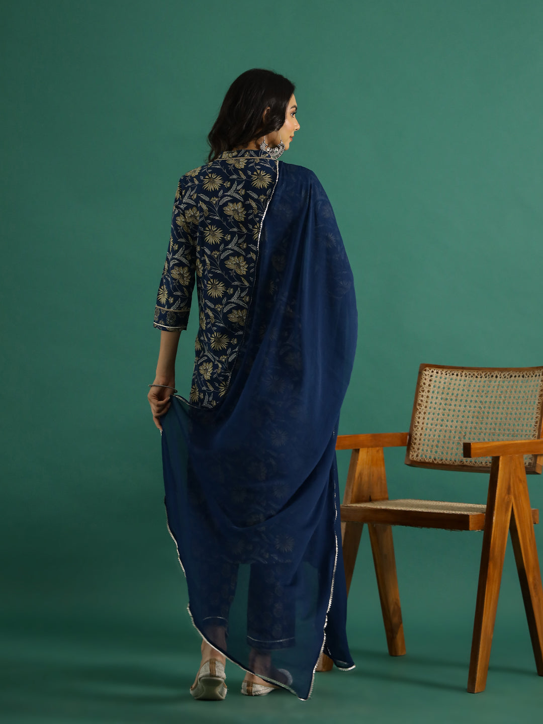 Blue Pure Cotton V-Neck Printed Kurta Set For Women