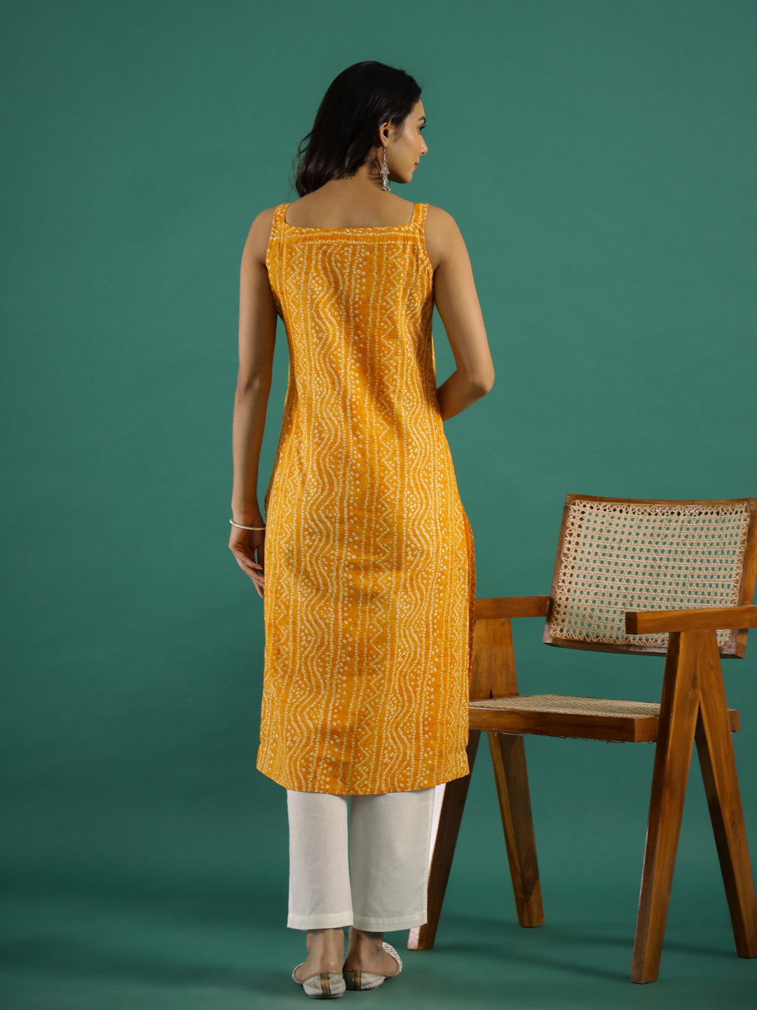 Yellow Square Neck Bandhani Print Cut Sleeves Kurti Set For Women