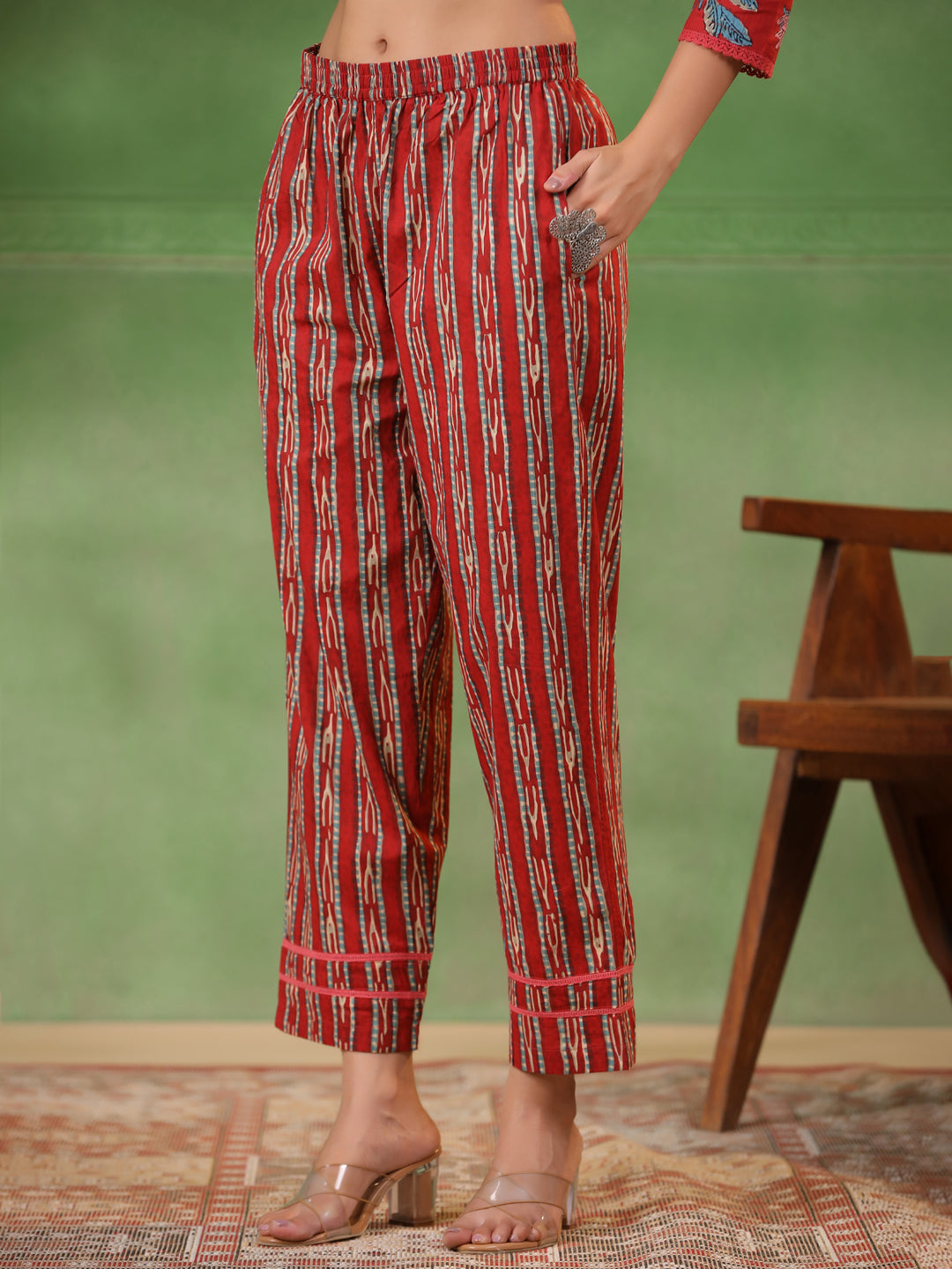 Maroon Cotton Round Neck Floral Printed Kurta Set For Women