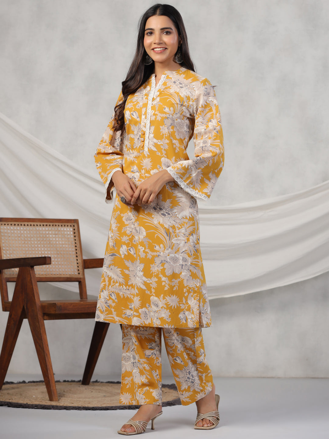 Women Pure Cotton Kurta With Pajama