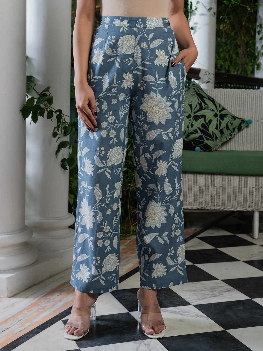Floral Printed V-Neck Kurta Set