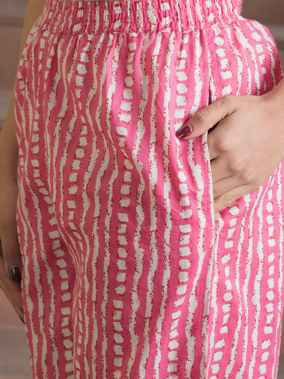 Floral Printed Pure Cotton Straight Kurta With Trousers & Dupatta