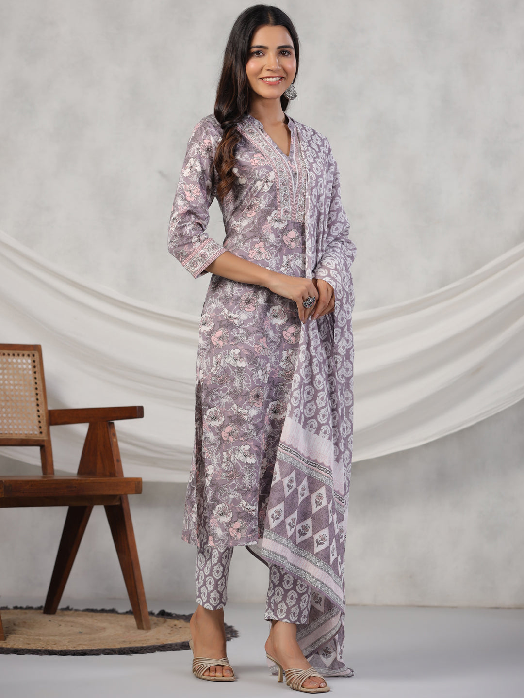Pink Floral Print Mandarin Collar Pure Cotton Kurta Set For Women