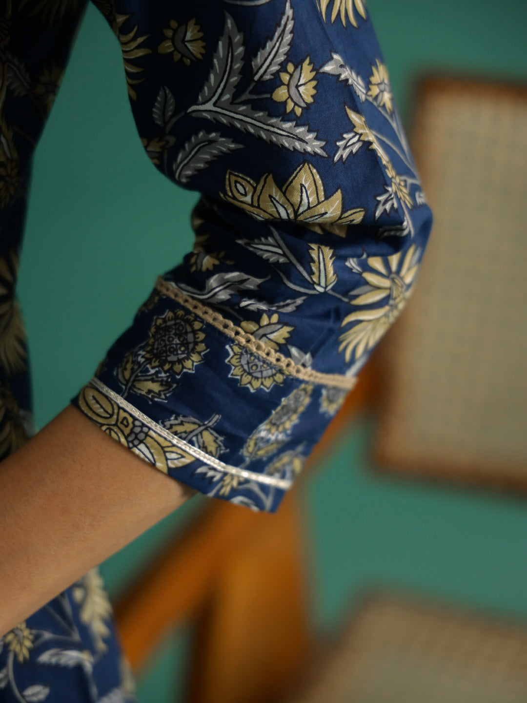 Blue Pure Cotton V-Neck Printed Kurta Set For Women
