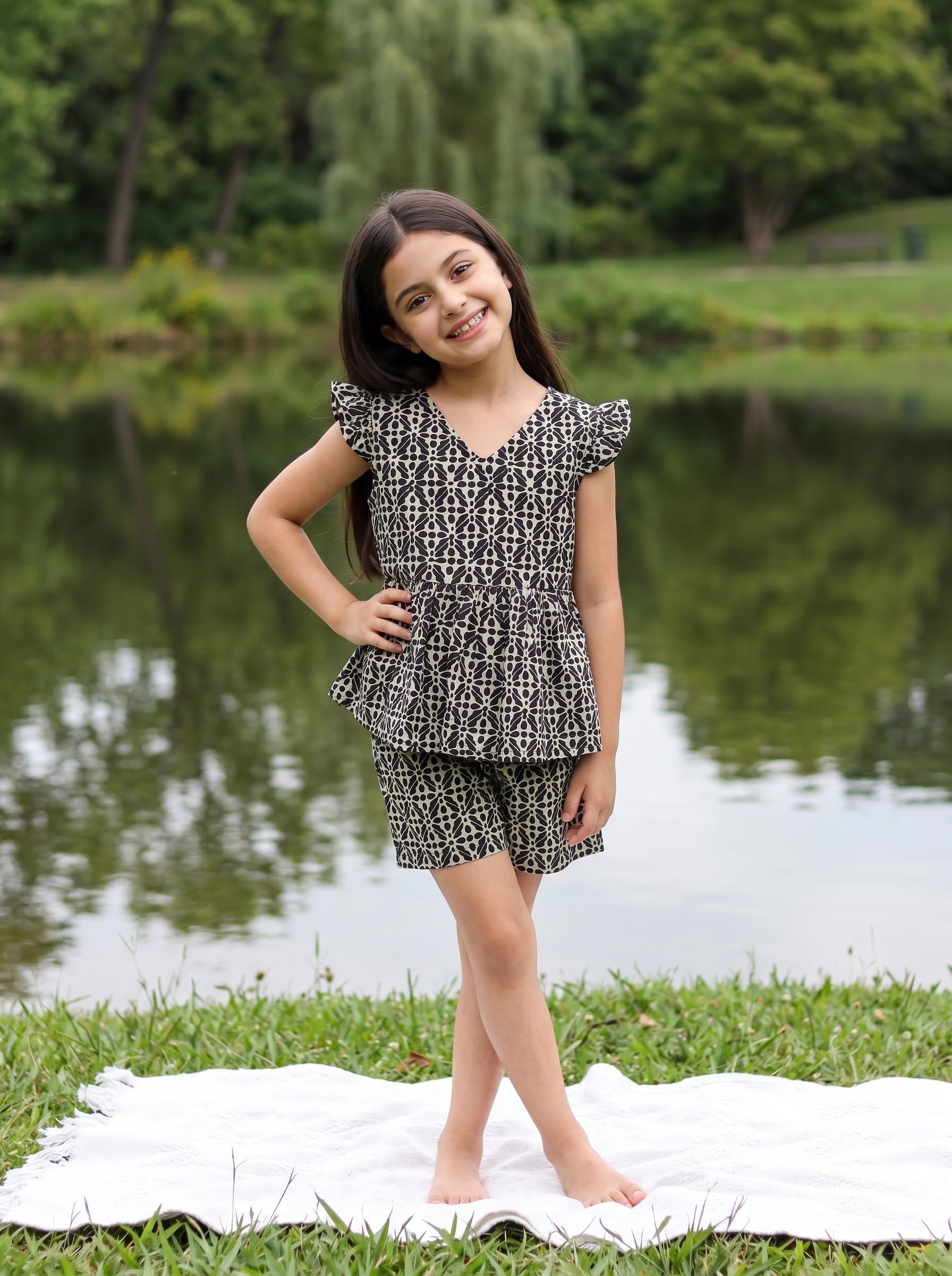 Black Round Neck Geometric Print Pure Cotton Night Suit For Kids