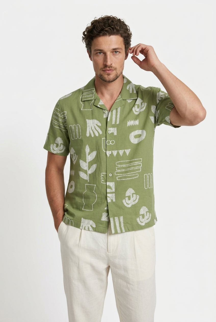 Green Abstract Print Spread Collar Cotton Casual Shirt For Men