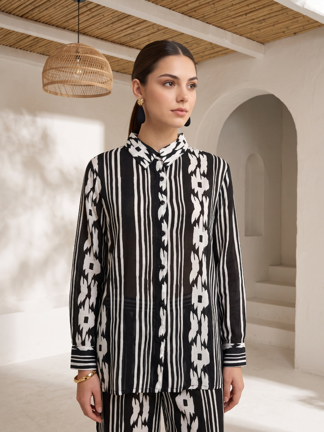 Black Shirt Collar Stripes Print Full Sleeve Co-Ord Set For Women