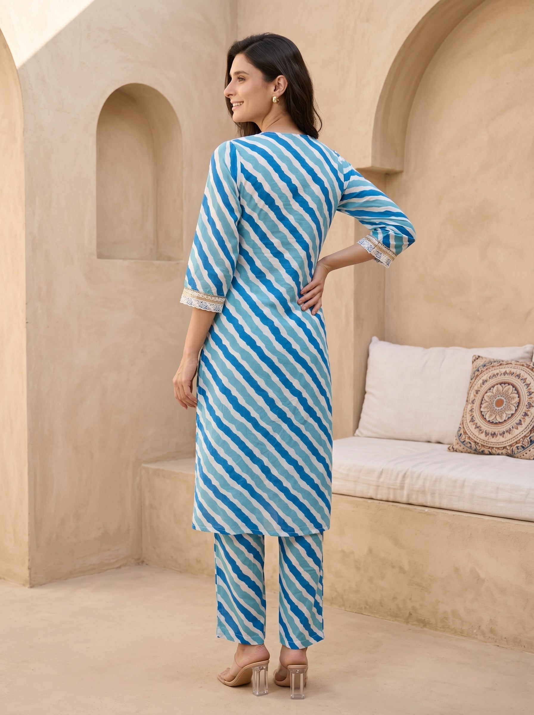 Blue Lehariya Print V-Neck Kurta Set For Women