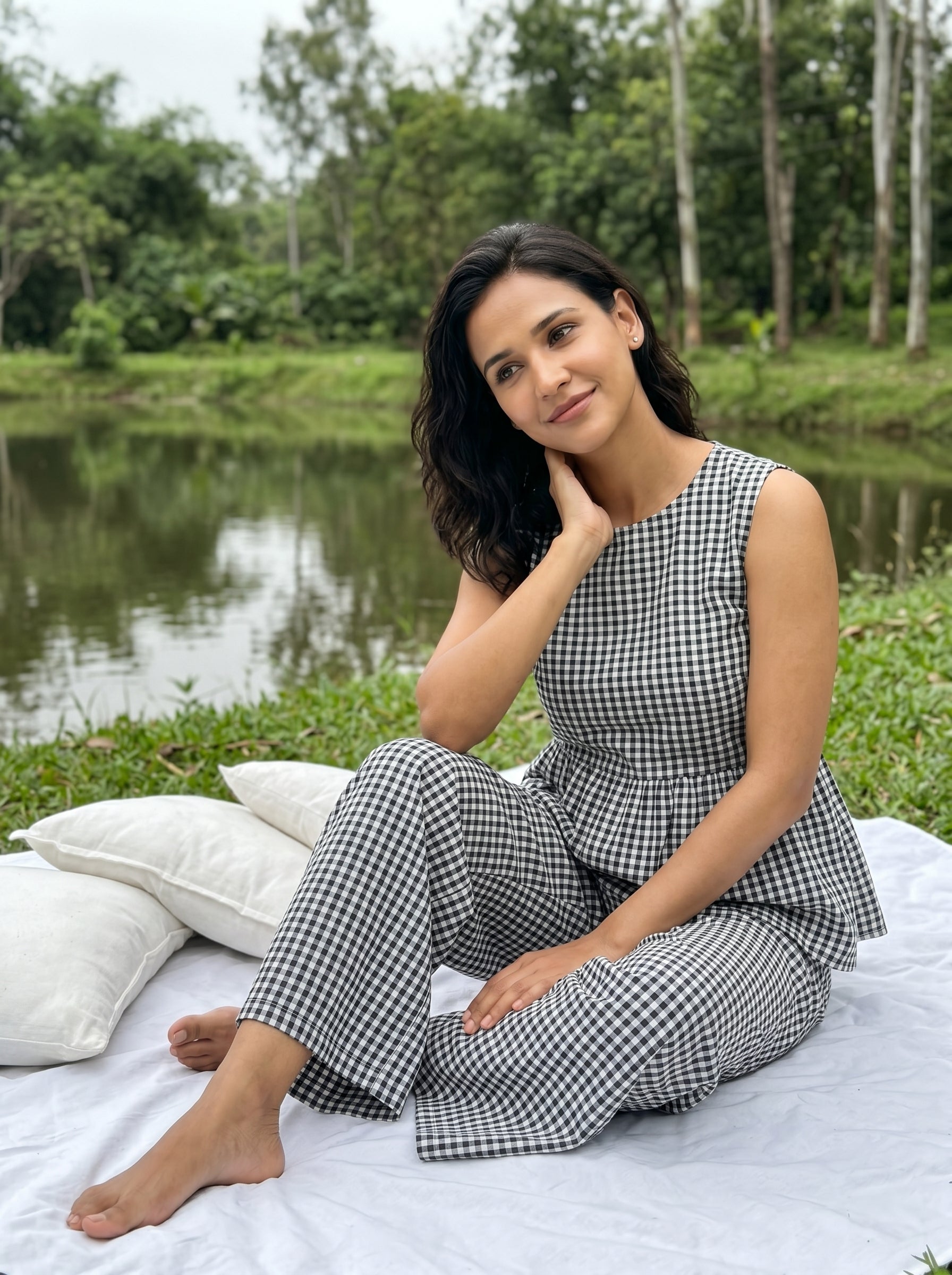 Black Round Neck Checked Pure Cotton Night Suit For Women